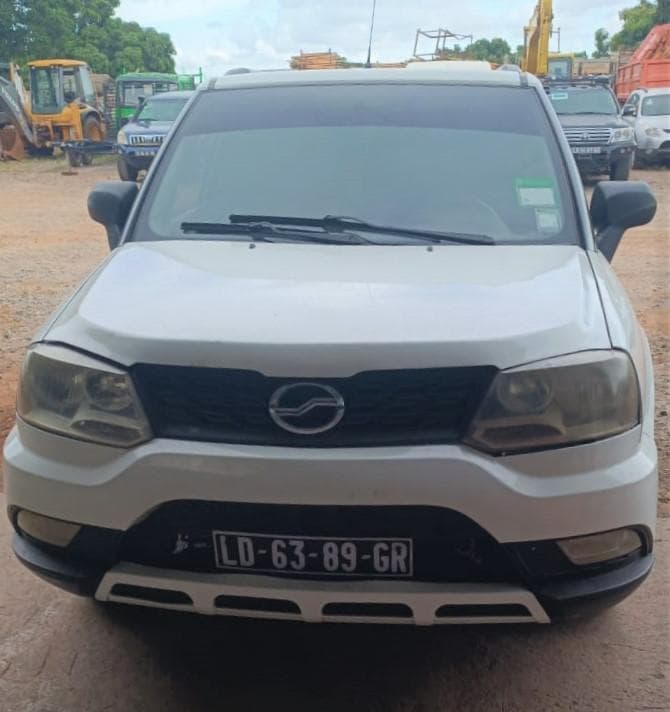 Veículo Zxauto C3 · Viana — image 2