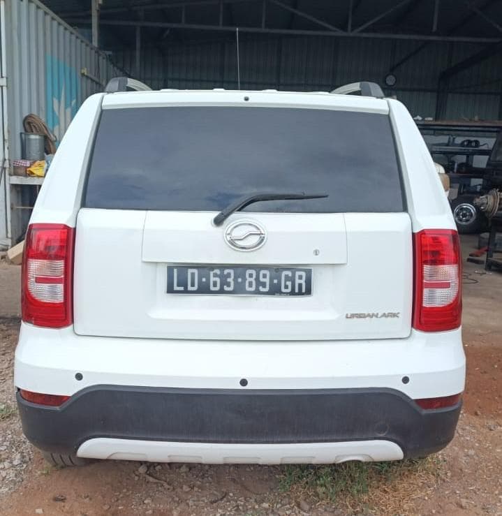 Veículo Zxauto C3 · Viana — image 3