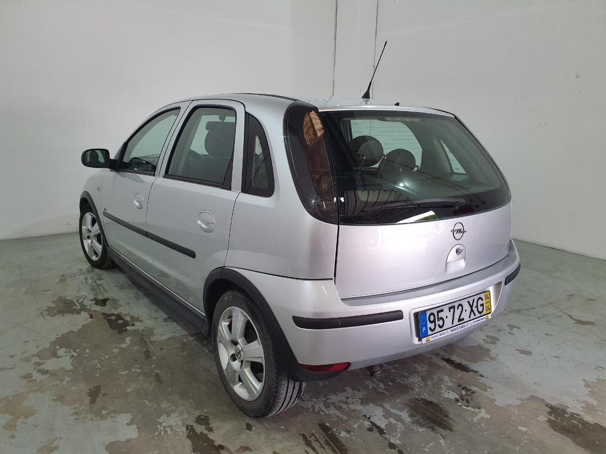 Opel Corsa · Ano 2004 — imagen 6