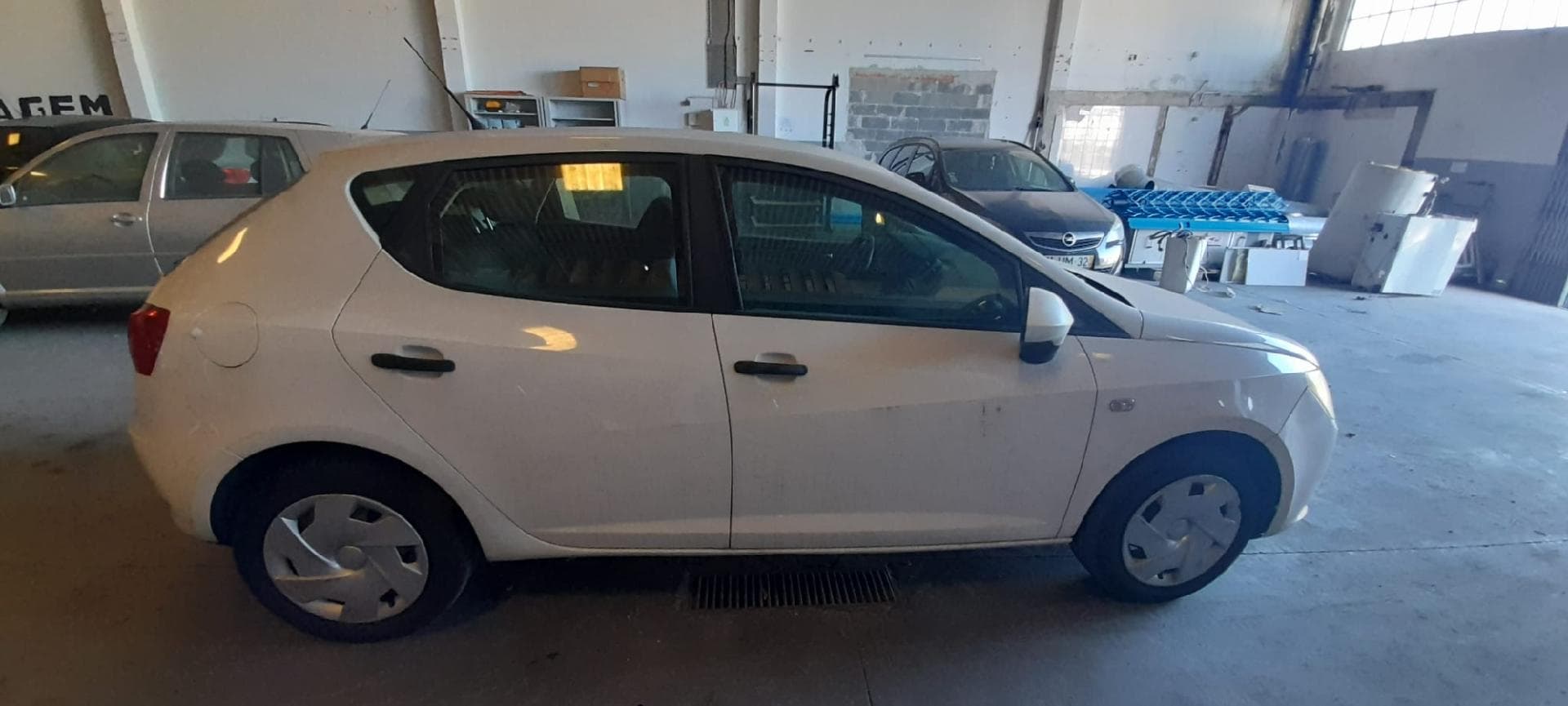 Seat Ibiza 1.2 TDI · Ano 2012 — imagen 2