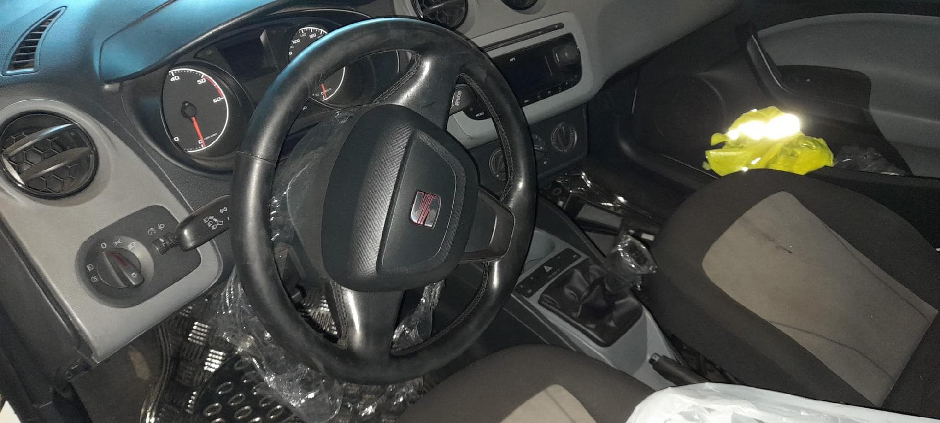 Seat Ibiza 1.2 TDI · Ano 2012 — imagen 13