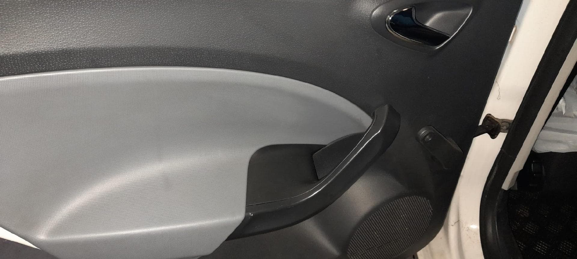 Seat Ibiza 1.2 TDI · Ano 2012 — imagen 19