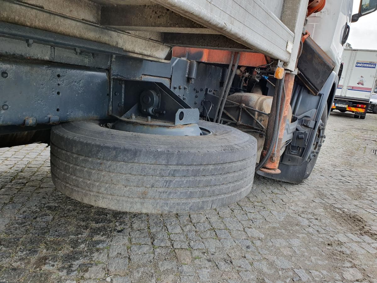 Scania 360 com Grua Atlas · Ano 1998 — imagen 11