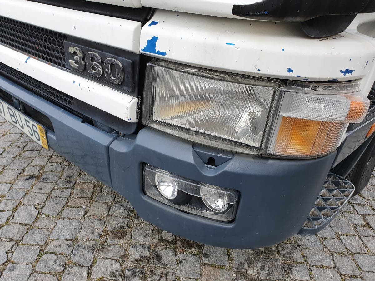 Scania 360 com Grua Atlas · Ano 1998 — imagen 17