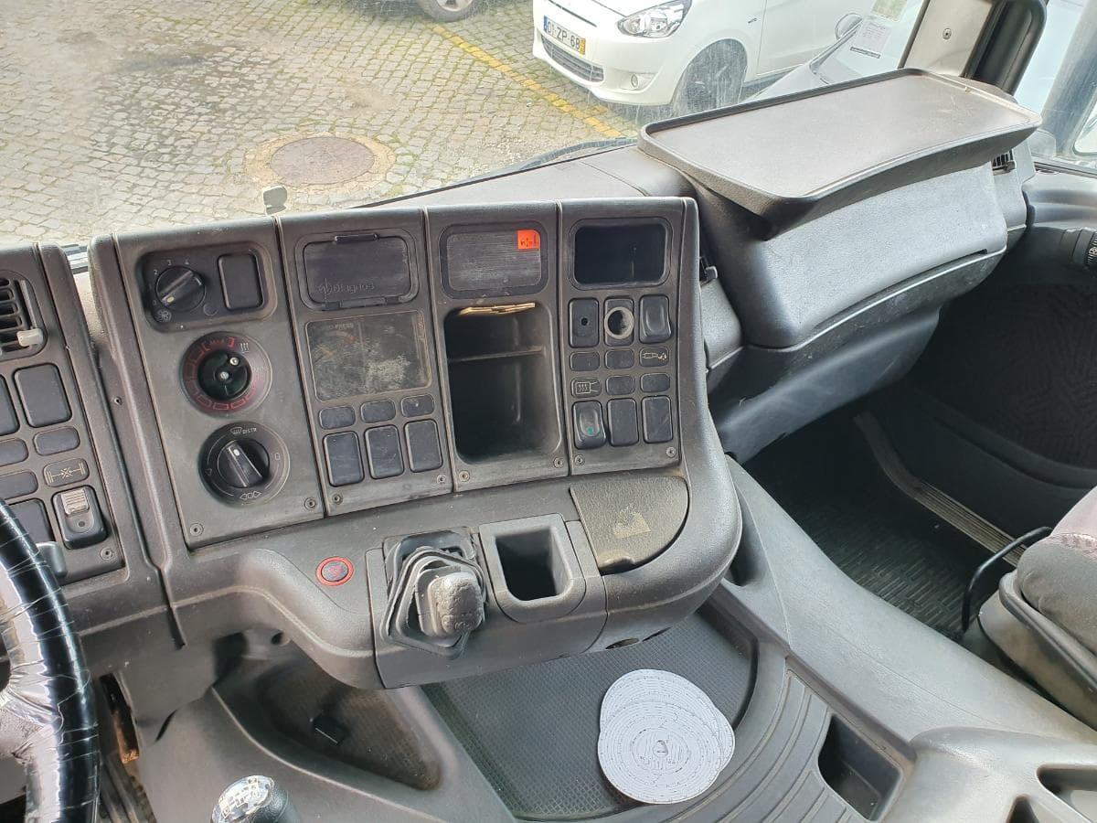 Scania 360 com Grua Atlas · Ano 1998 — imagen 20