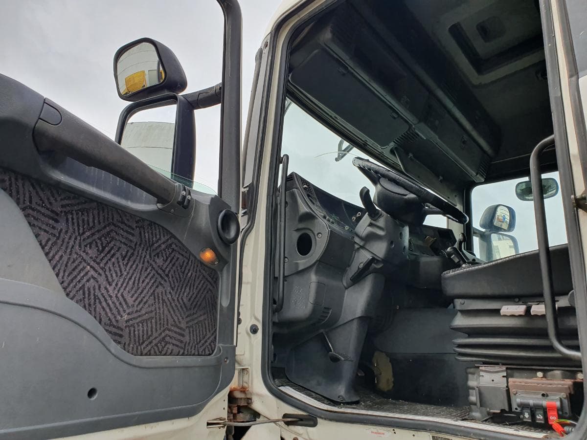 Scania 360 com Grua Atlas · Ano 1998 — imagen 24
