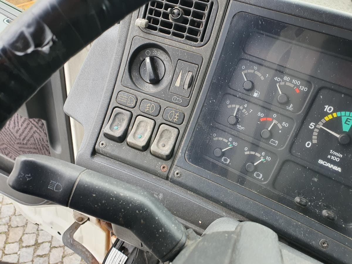 Scania 360 com Grua Atlas · Ano 1998 — imagen 27