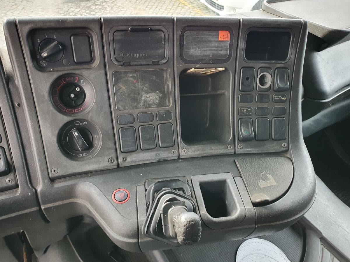 Scania 360 com Grua Atlas · Ano 1998 — imagen 33