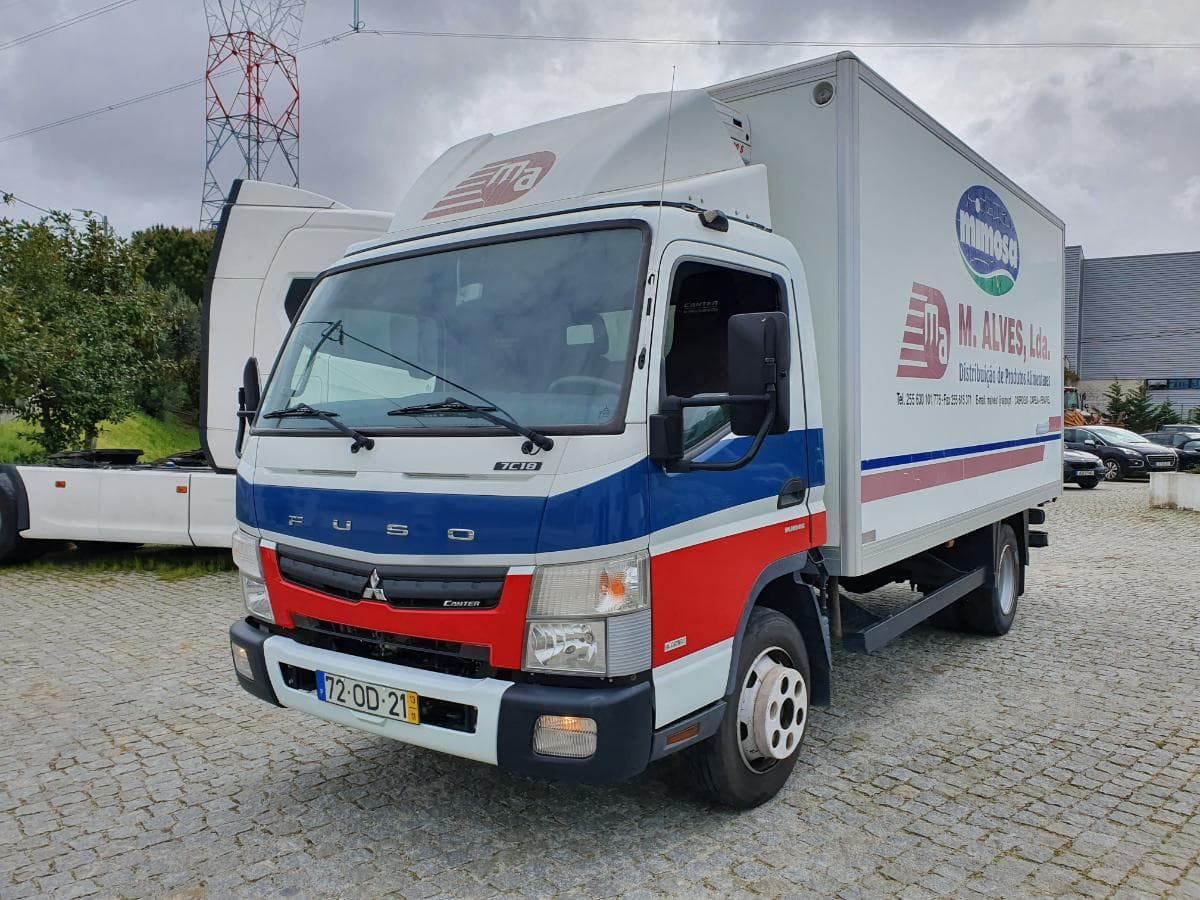 Mitsubishi Canter Fuso 7C18  · Ano 2013 — imagen 2