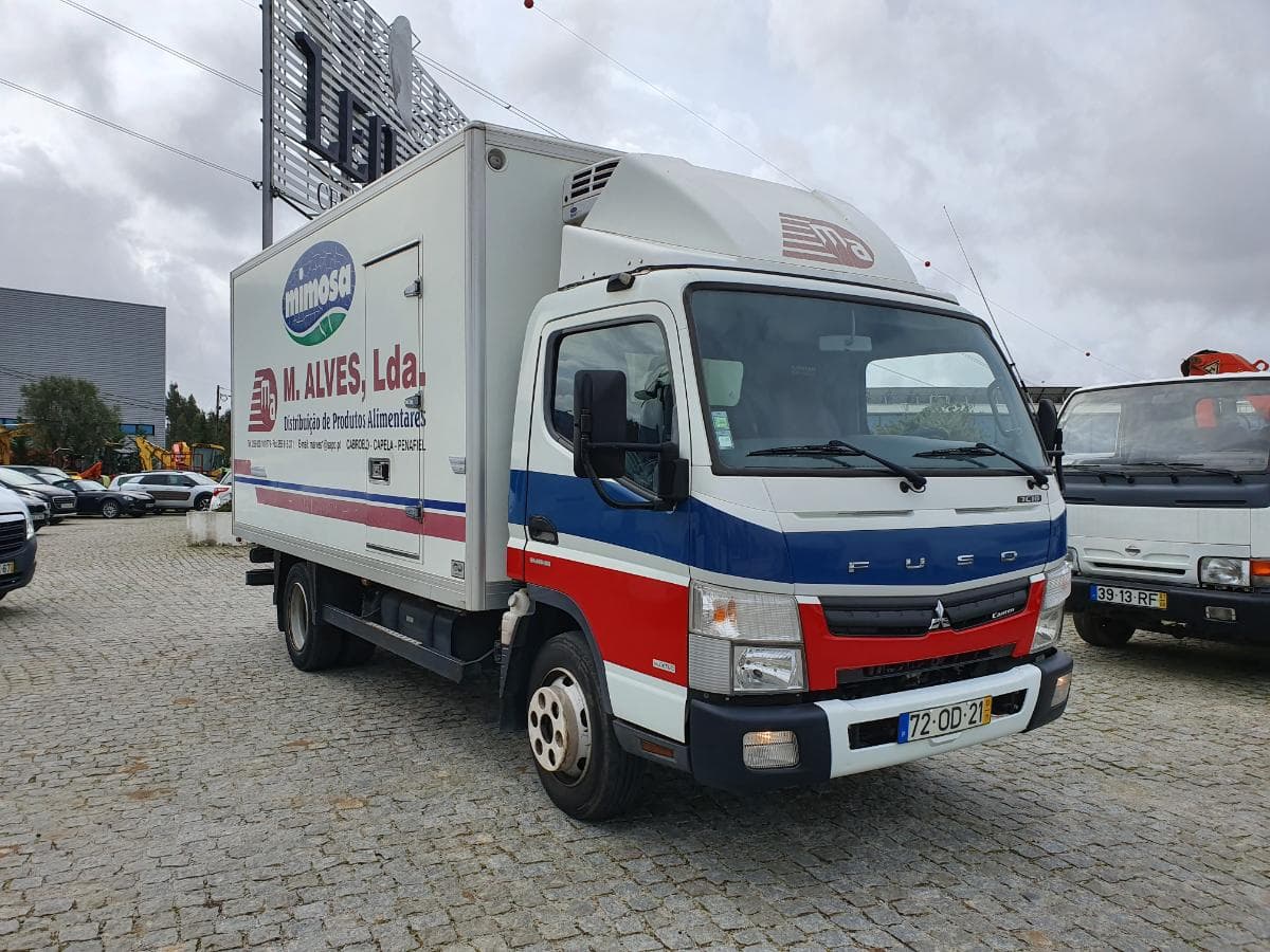 Mitsubishi Canter Fuso 7C18  · Ano 2013 — imagen 1