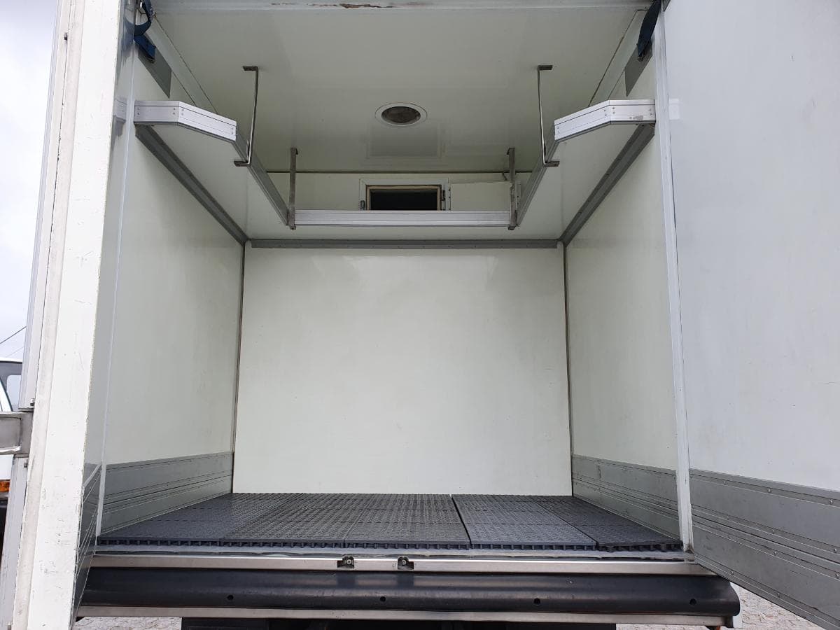 Mitsubishi Canter Fuso 7C18  · Ano 2013 — imagen 9