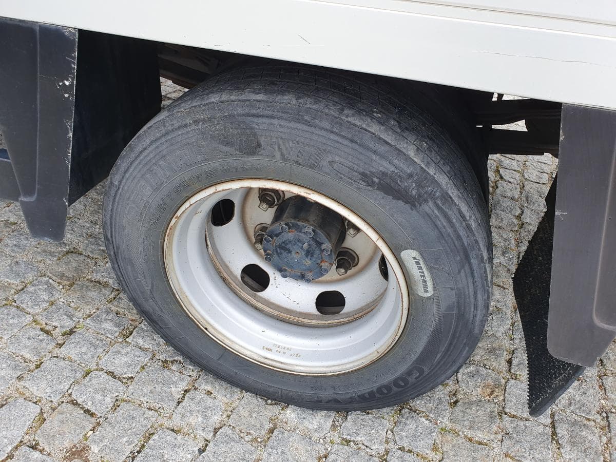 Mitsubishi Canter Fuso 7C18  · Ano 2013 — imagen 17