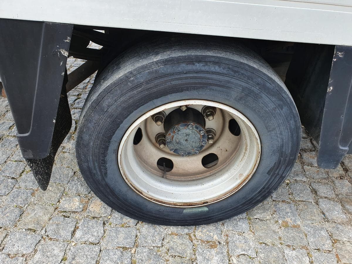 Mitsubishi Canter Fuso 7C18  · Ano 2013 — imagen 18