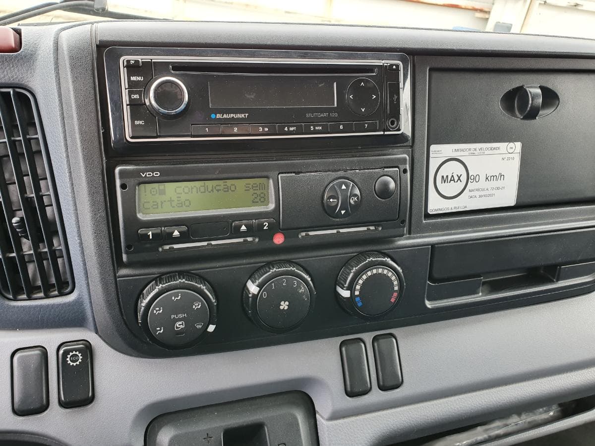 Mitsubishi Canter Fuso 7C18  · Ano 2013 — imagen 23