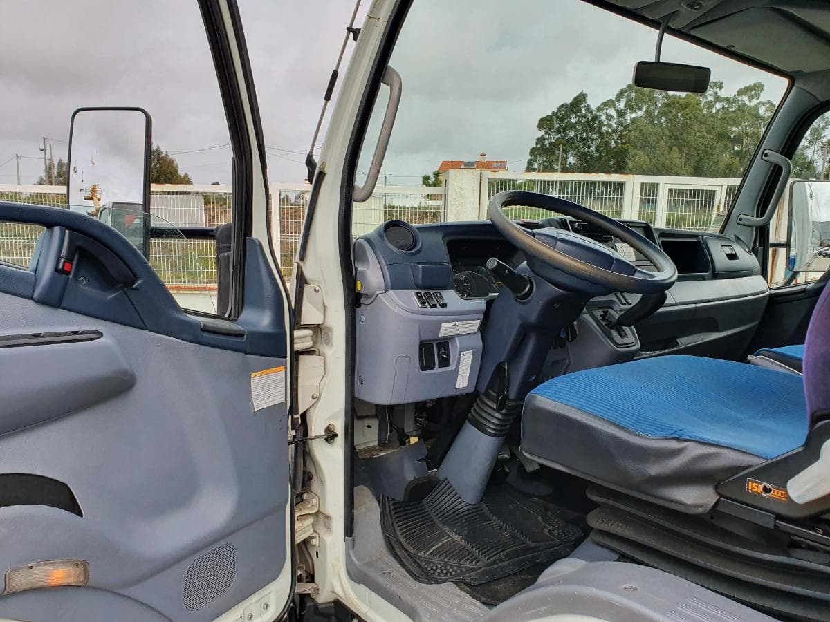 Mitsubishi Canter Fuso 7C18  · Ano 2013 — imagen 19
