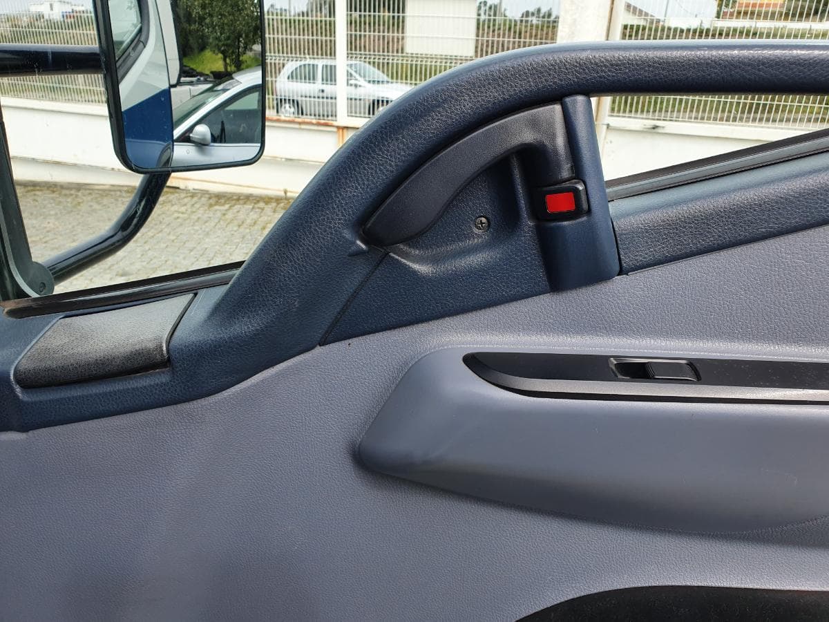 Mitsubishi Canter Fuso 7C18  · Ano 2013 — imagen 33