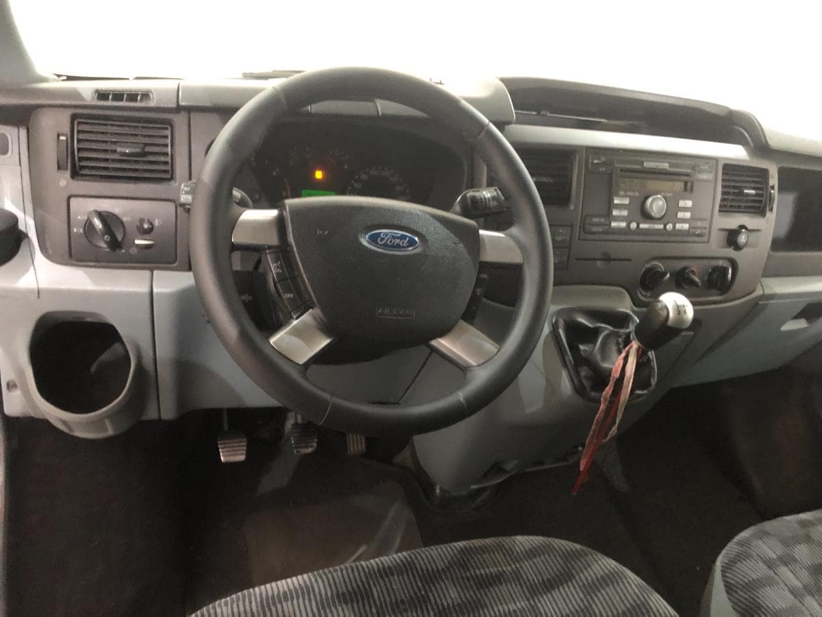 Ford Transit TDCI · Ano 2009 — image 28