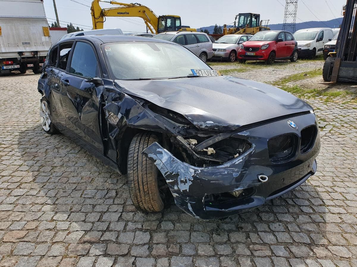 BMW 116D · Ano 2014 — imagen 2