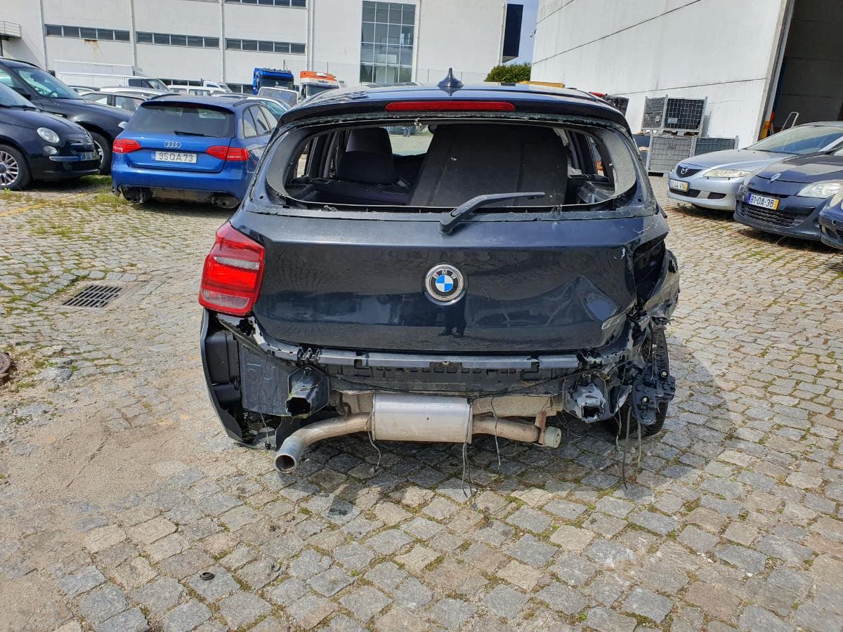 BMW 116D · Ano 2014 — imagen 14