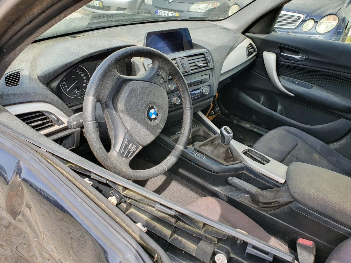 BMW 116D · Ano 2014 — imagen 34