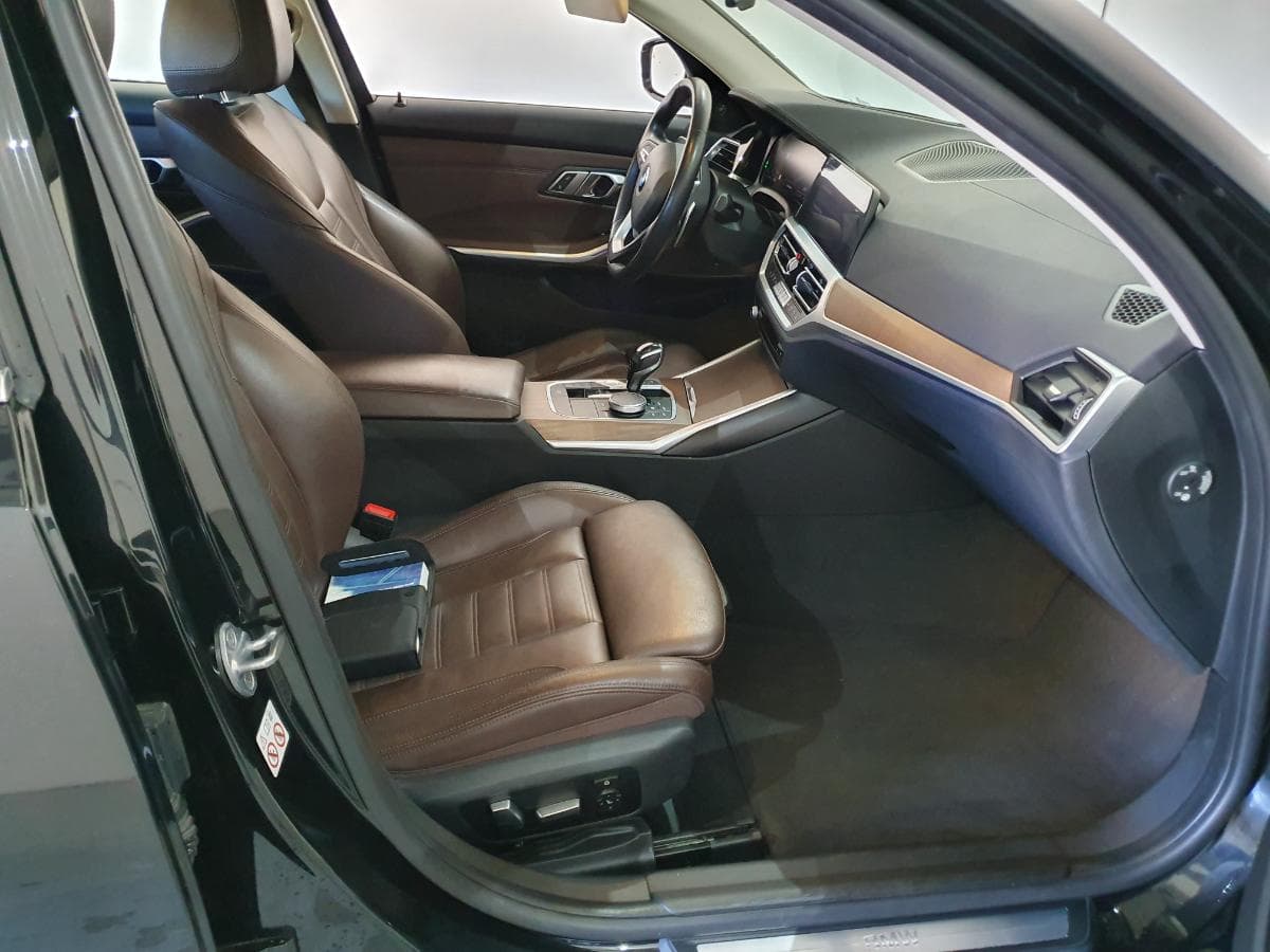 BMW 320D Sedan · Ano 2018 — imagen 28