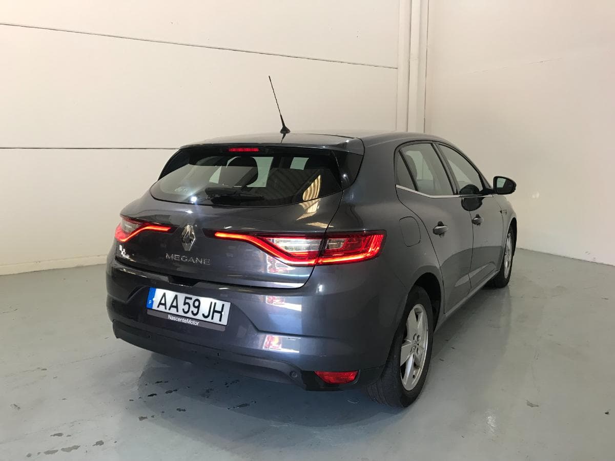 Renault Mégane 1.5 DCI · Ano 2016 — imagem 10