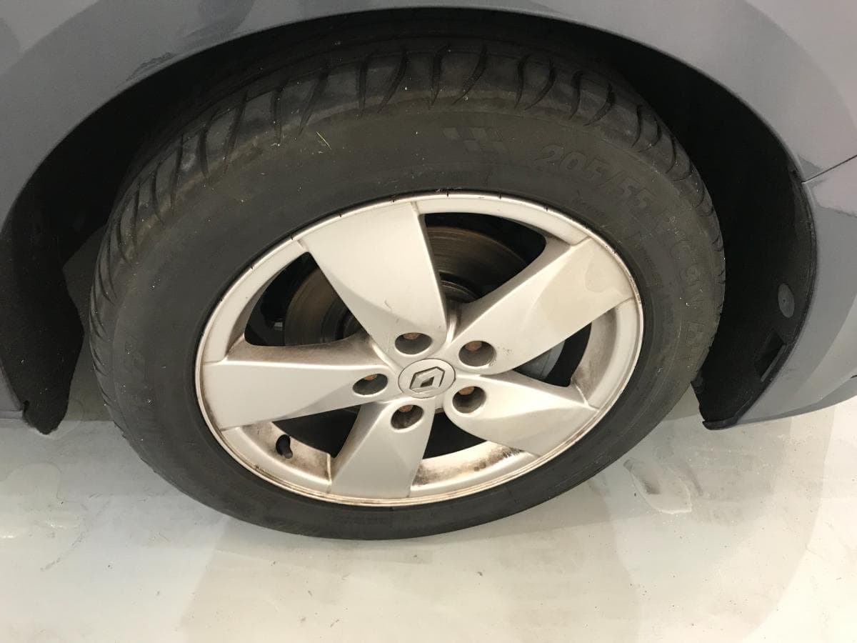 Renault Mégane 1.5 DCI · Ano 2016 — imagem 16