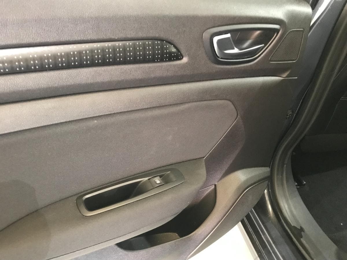 Renault Mégane 1.5 DCI · Ano 2016 — imagem 24