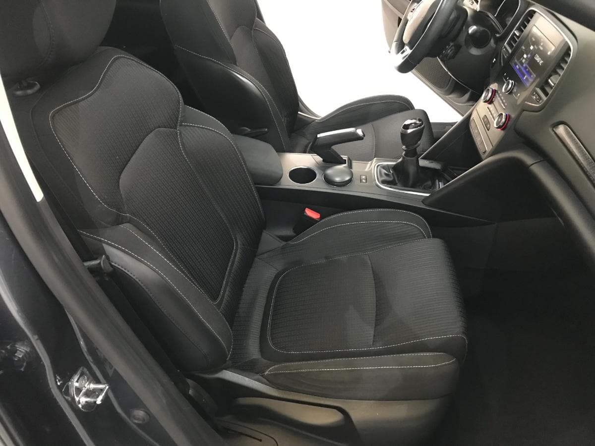 Renault Mégane 1.5 DCI · Ano 2016 — imagem 25