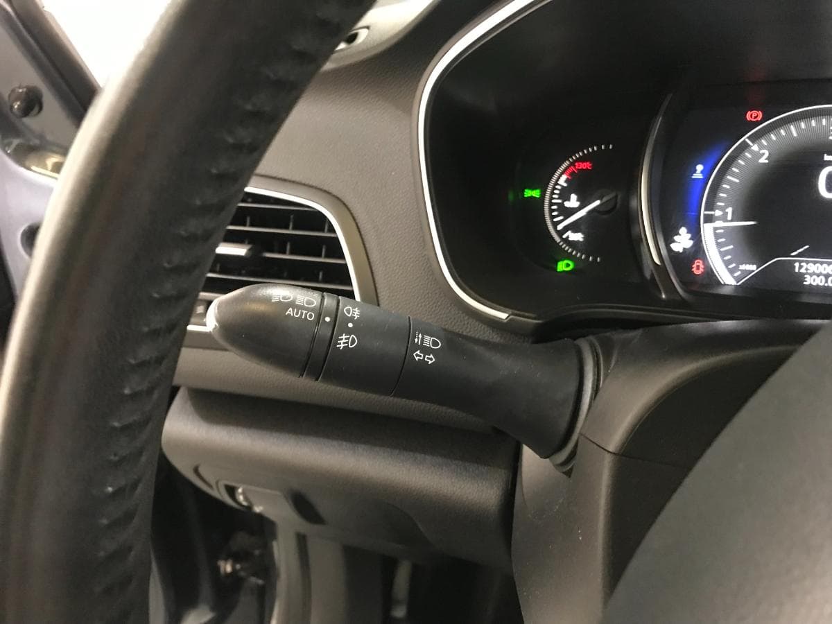 Renault Mégane 1.5 DCI · Ano 2016 — imagem 32