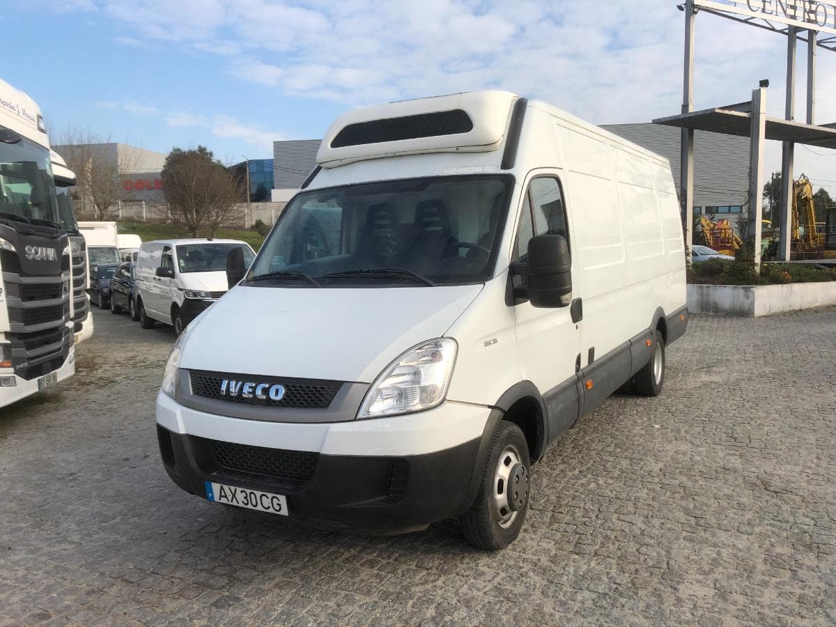 Iveco Daily Frigorífico · Ano 2010 — imagem 2