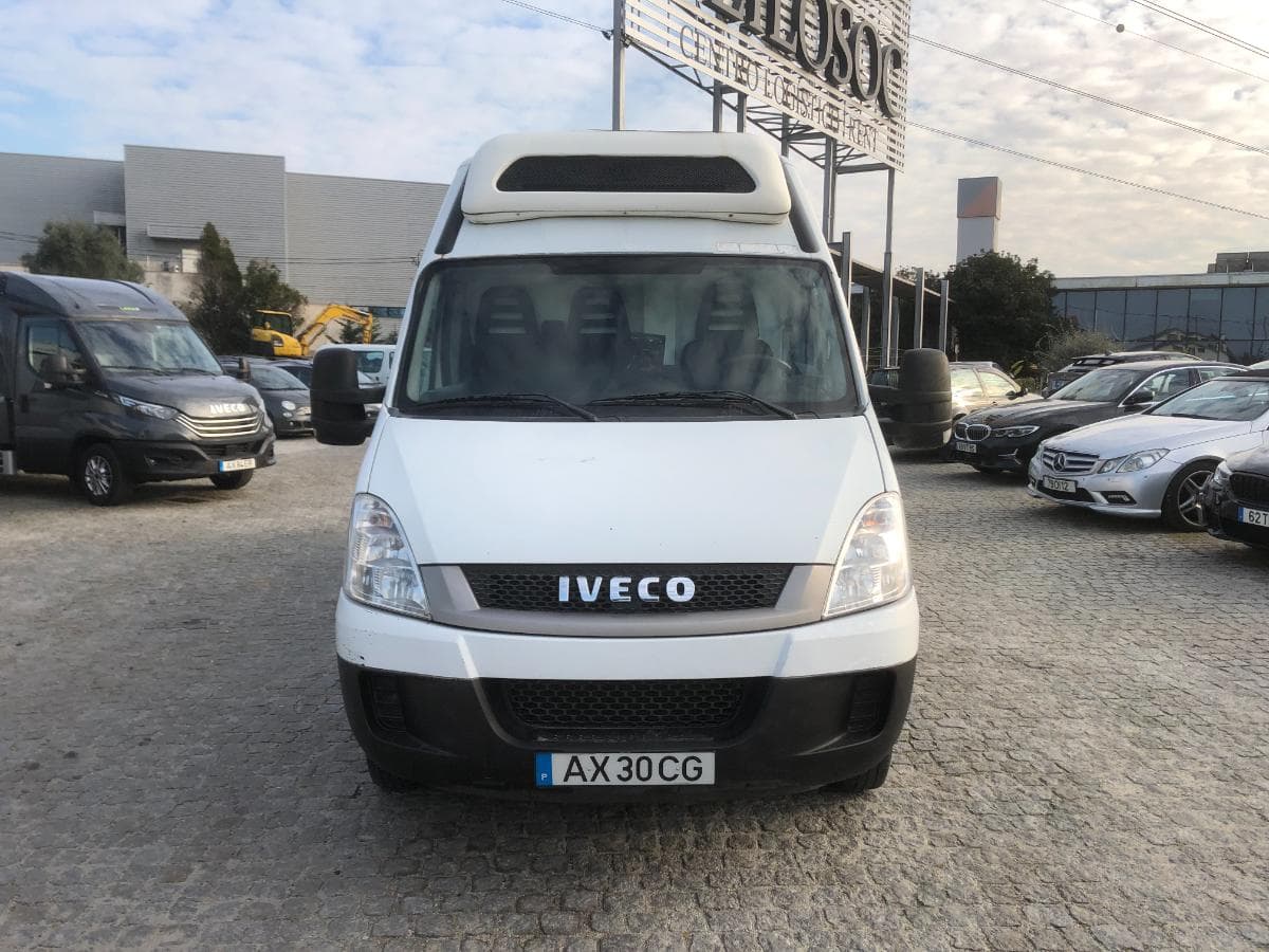Iveco Daily Frigorífico · Ano 2010 — imagem 3