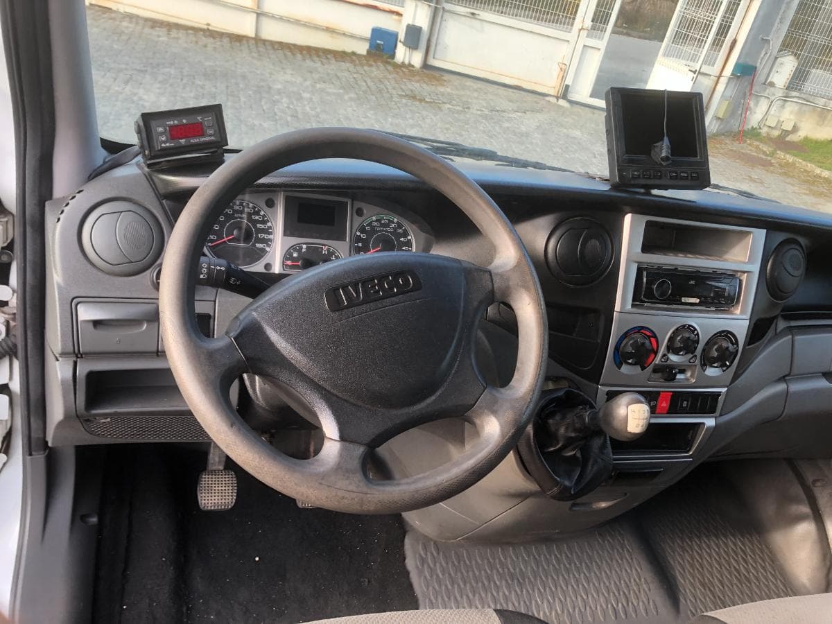 Iveco Daily Frigorífico · Ano 2010 — imagem 31