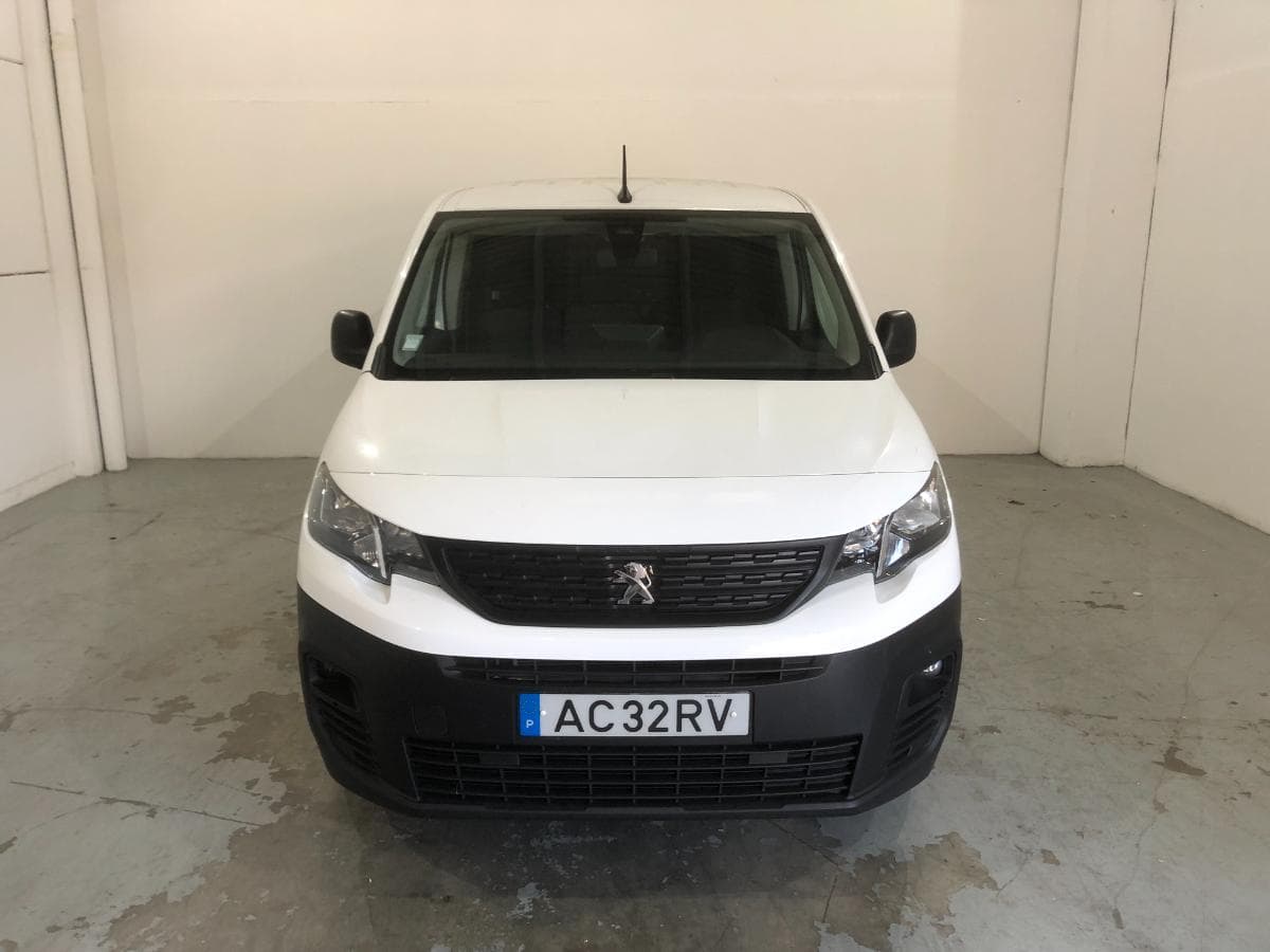 Peugeot Partner · Ano 2020 — image 3