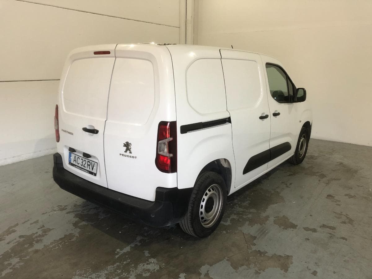 Peugeot Partner · Ano 2020 — image 8