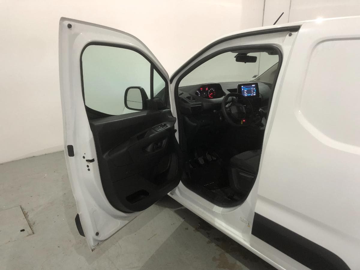 Peugeot Partner · Ano 2020 — image 18