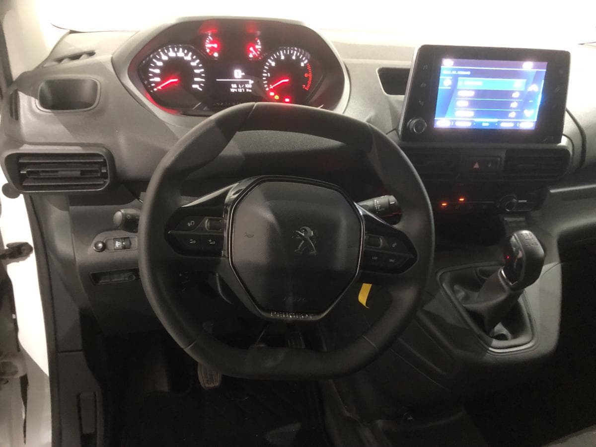 Peugeot Partner · Ano 2020 — image 23