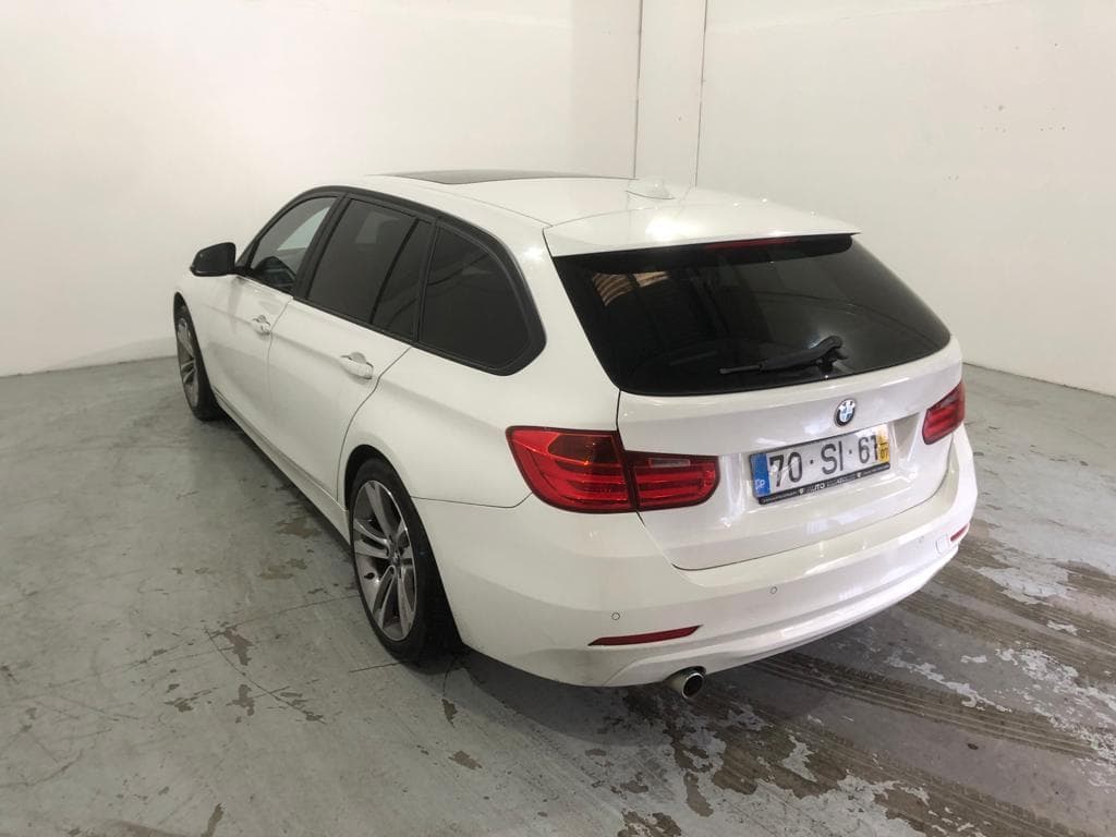 BMW 320 D Touring · Ano 2013 — image 10