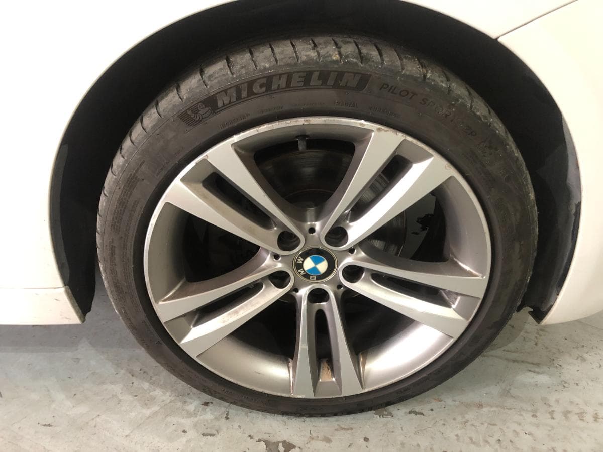 BMW 320 D Touring · Ano 2013 — image 14