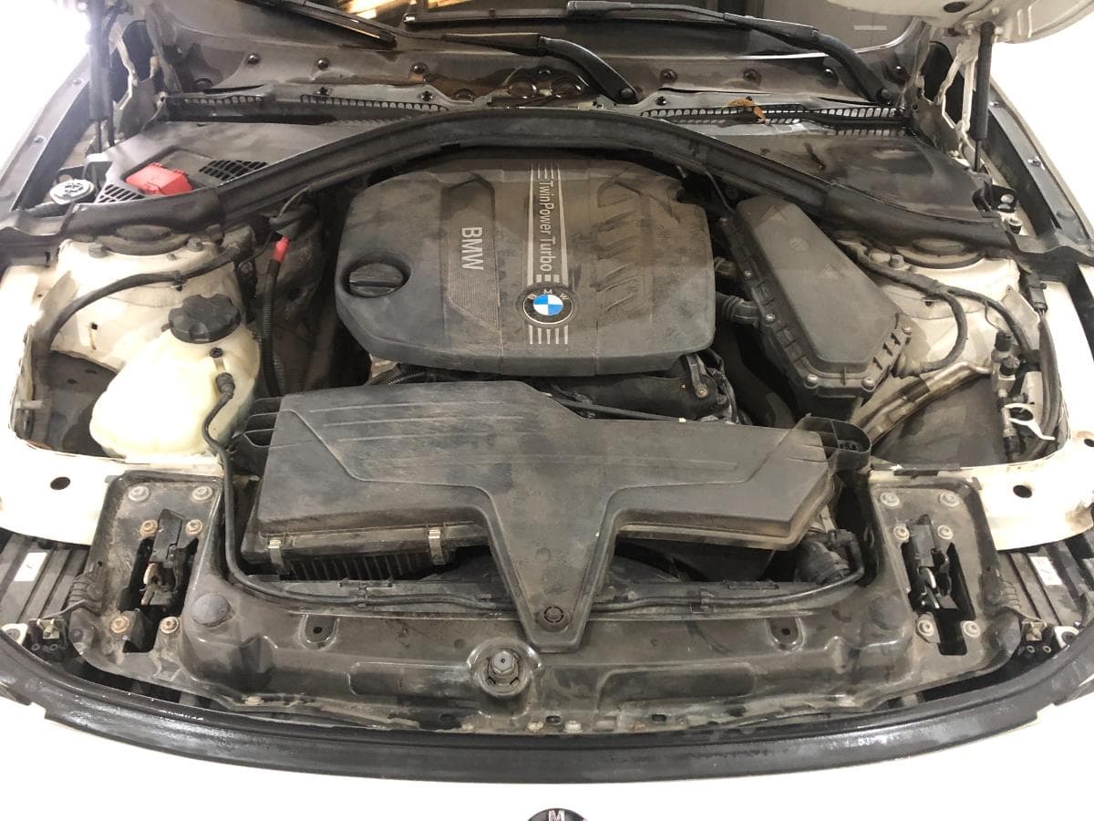 BMW 320 D Touring · Ano 2013 — image 4