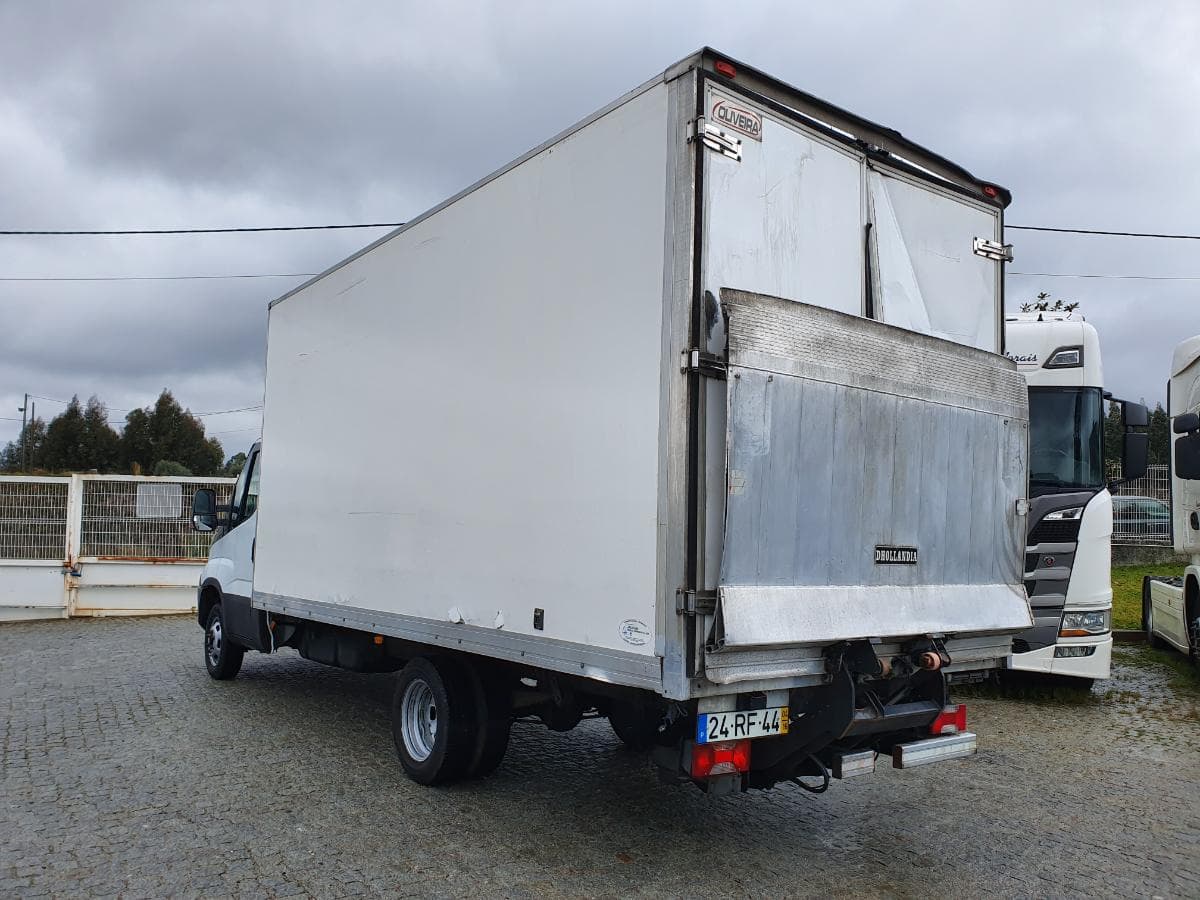 Iveco Daily 35-170 · Ano 2016 — imagem 6