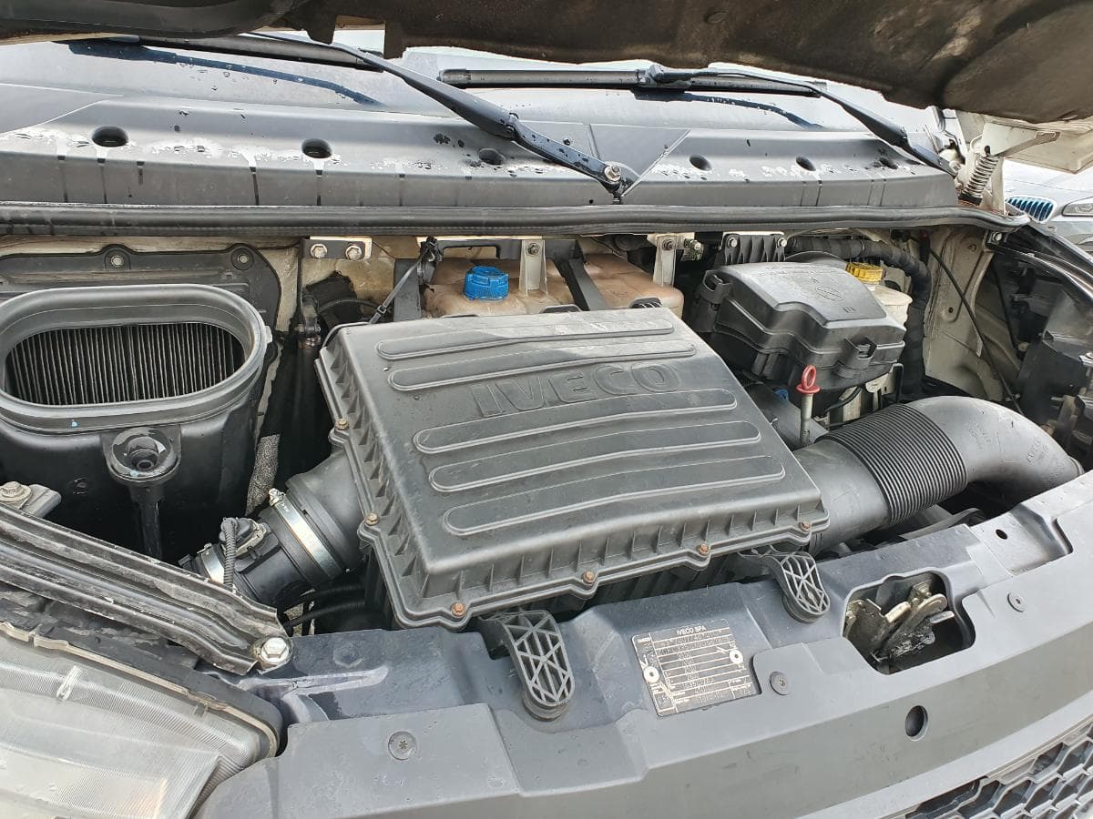 Iveco Daily 35-170 · Ano 2016 — imagem 4