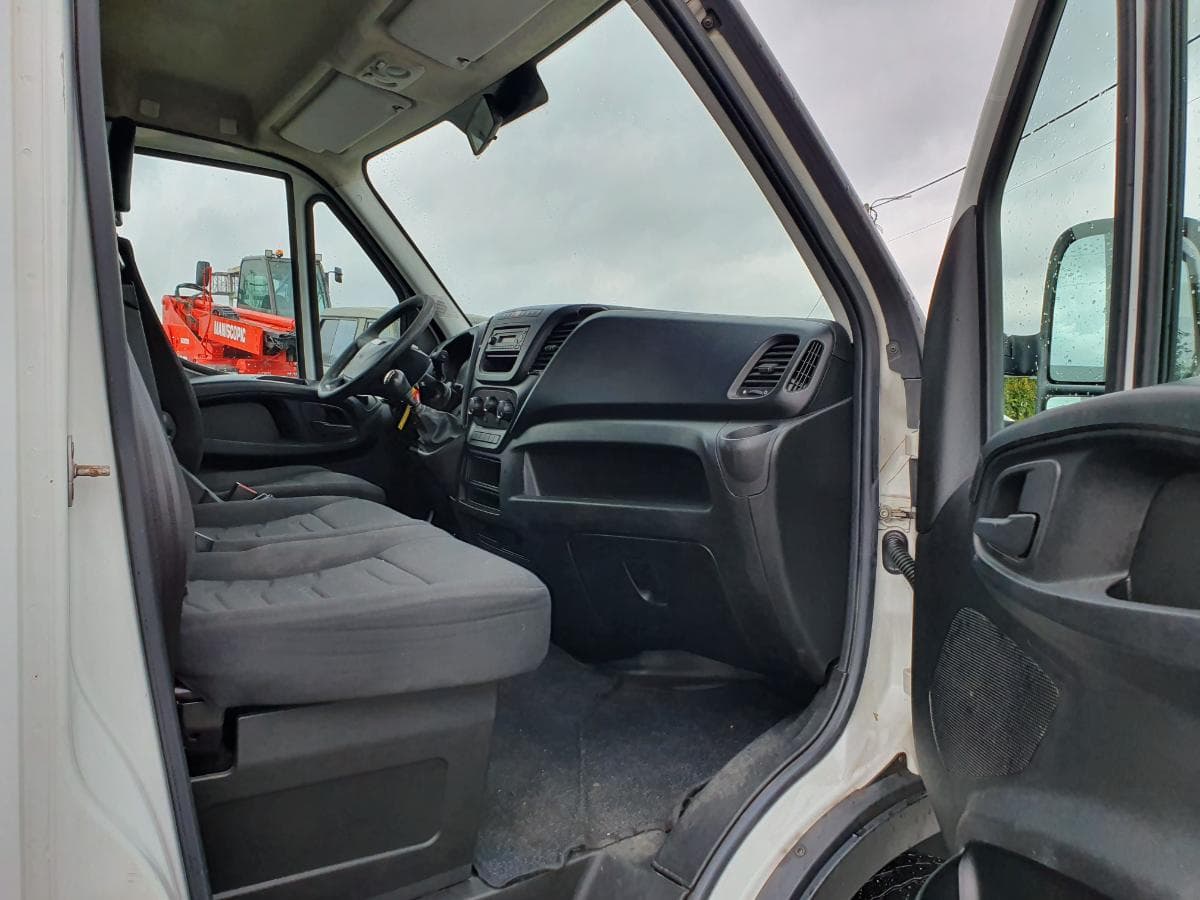 Iveco Daily 35-170 · Ano 2016 — imagem 26