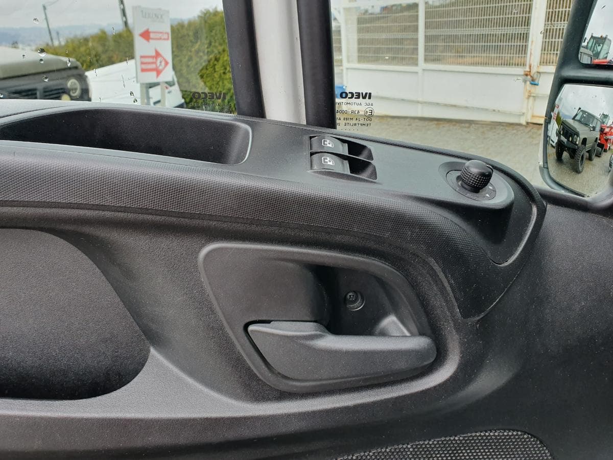 Iveco Daily 35-170 · Ano 2016 — imagem 34