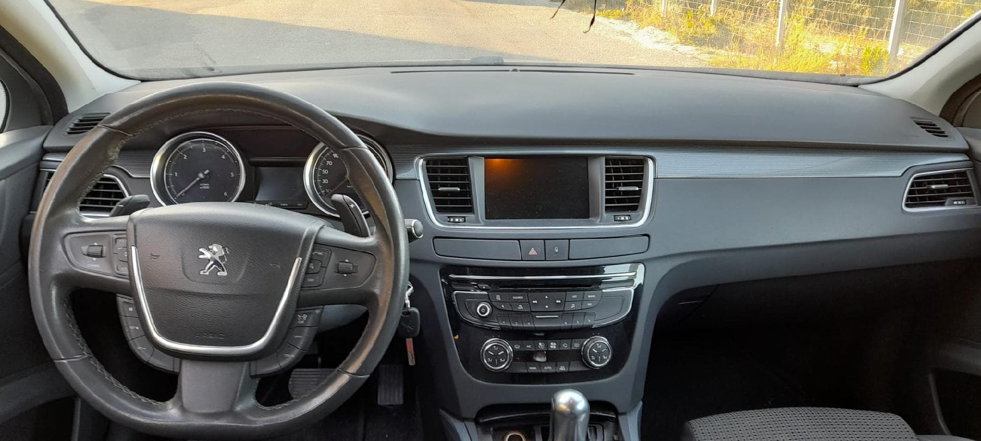Peugeot 508 SW 1.6 HDI · Ano 2012 — imagen 13