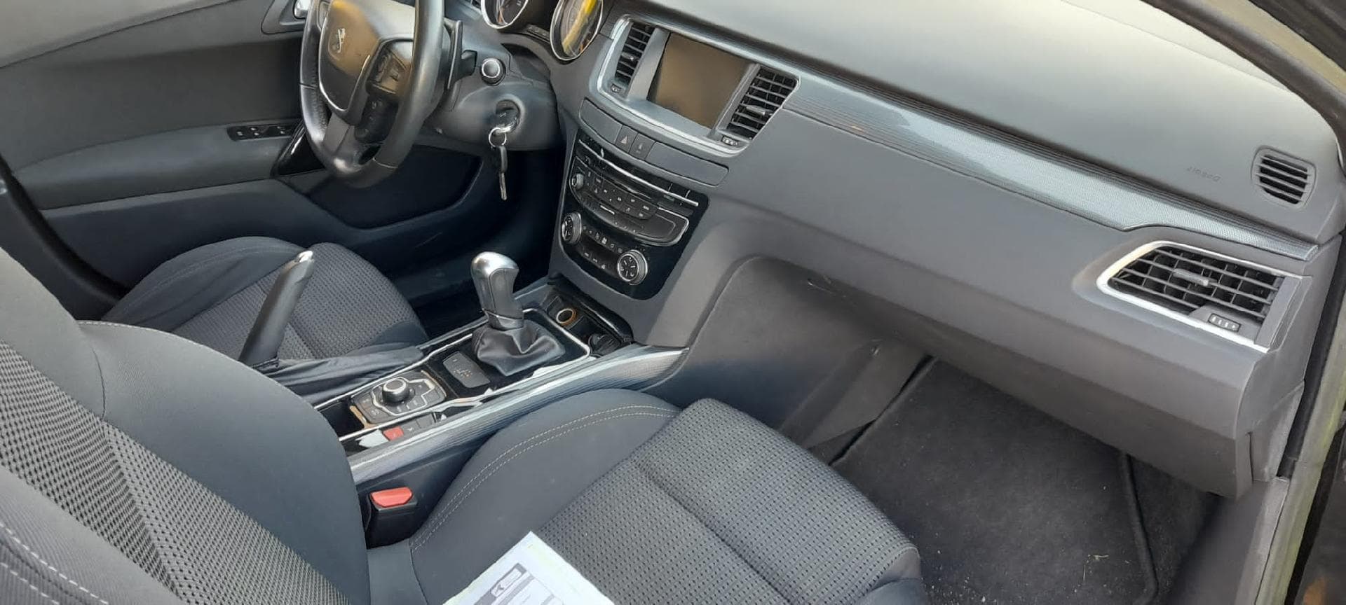 Peugeot 508 SW 1.6 HDI · Ano 2012 — imagen 14