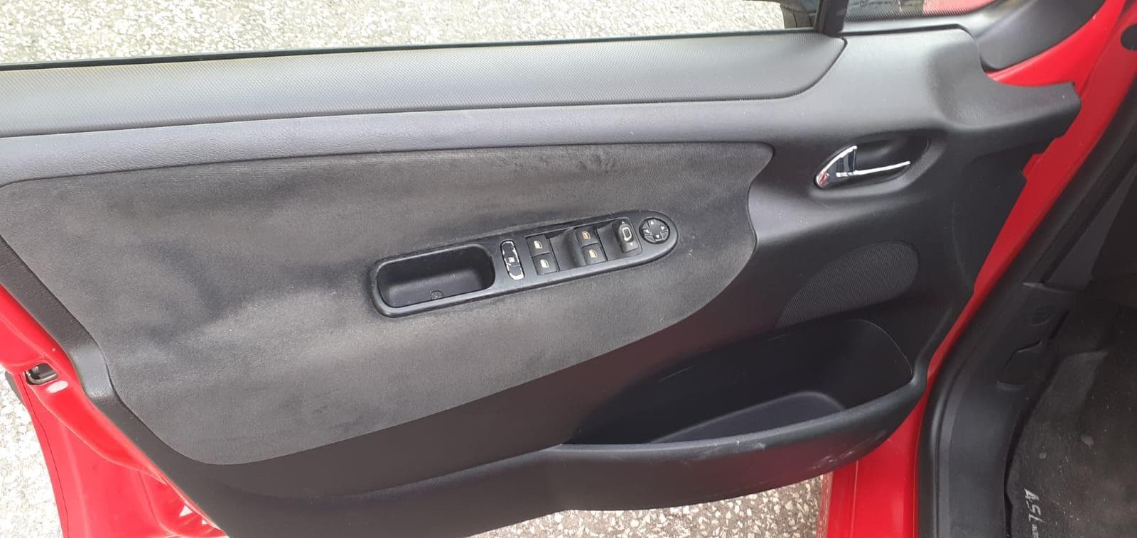 Peugeot 207 1.4 16v · Ano 2007 — image 16