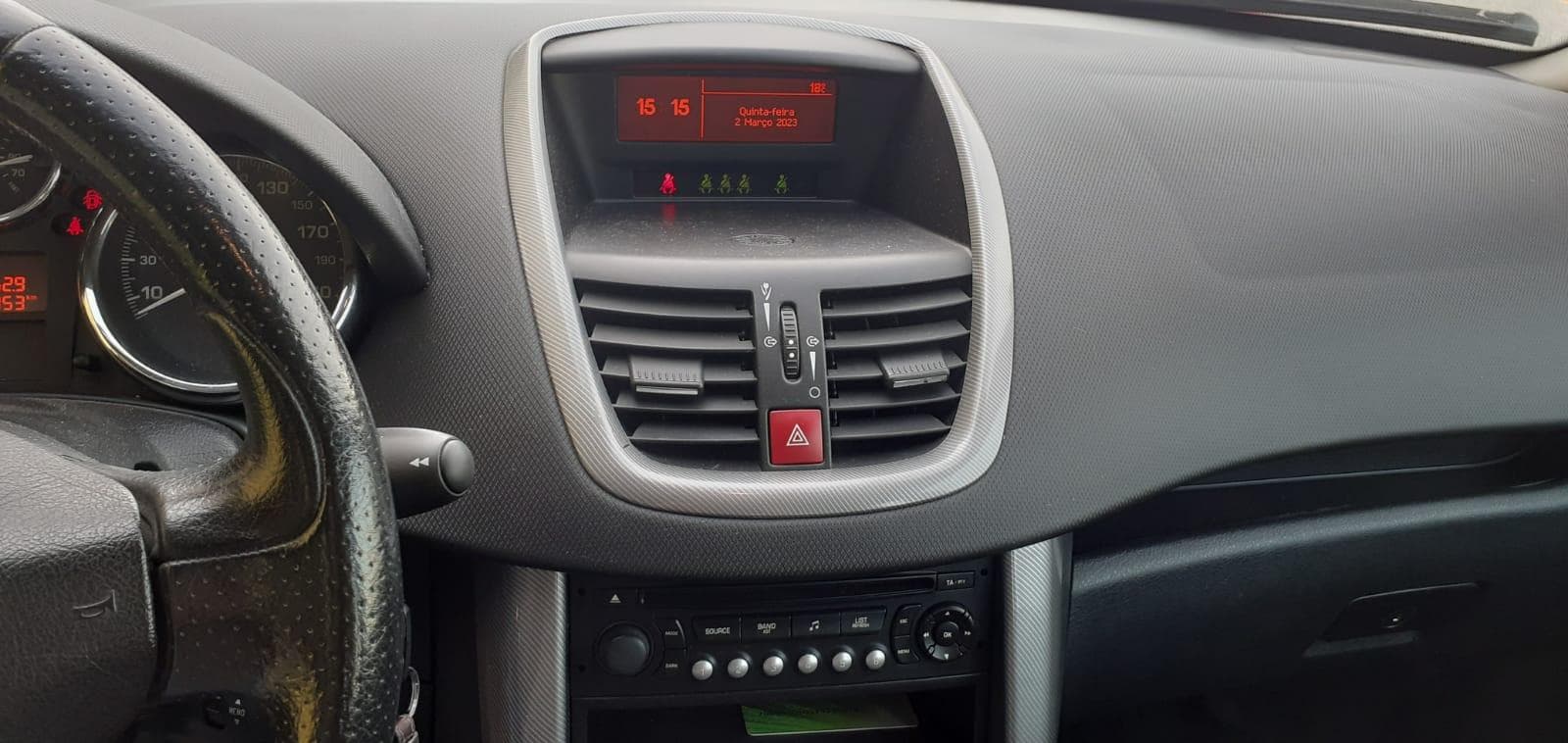 Peugeot 207 1.4 16v · Ano 2007 — image 14