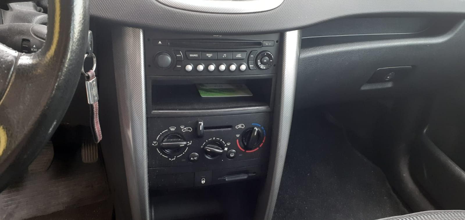 Peugeot 207 1.4 16v · Ano 2007 — image 15
