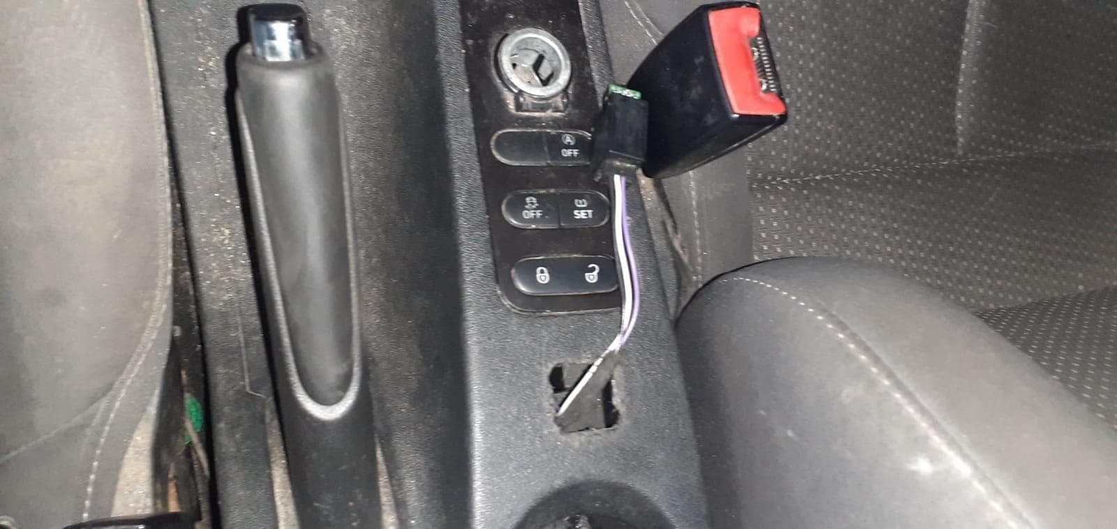 Seat Leon 1.6 TDI · Ano 2012 — imagem 19